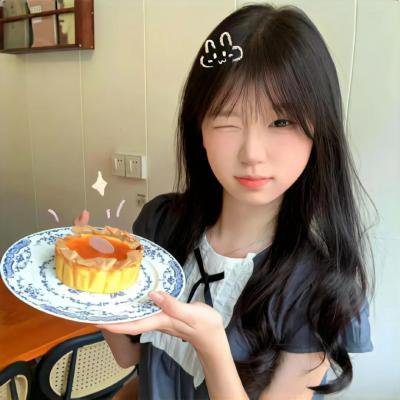 三个摩登女性